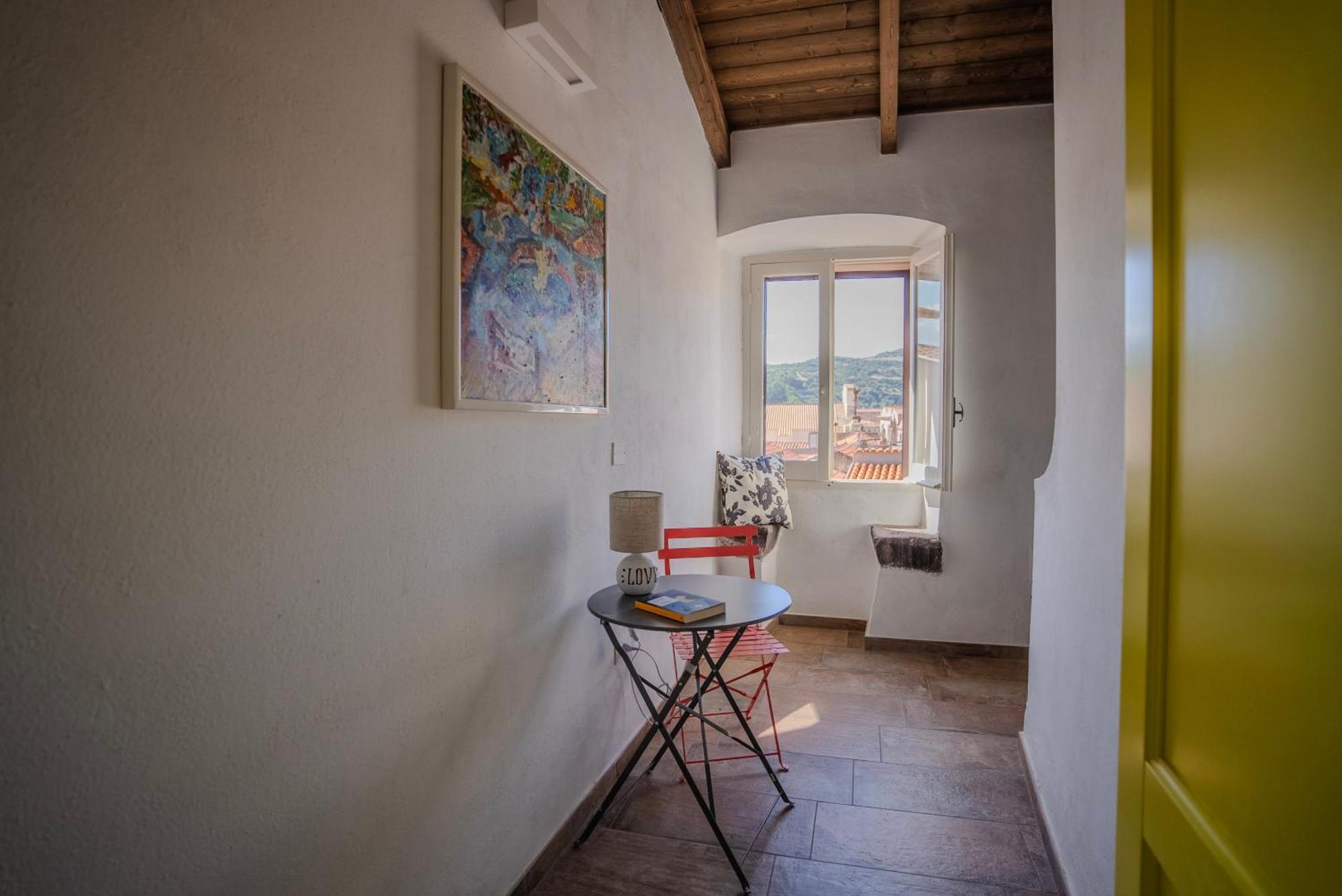 Sardinian Gallery Domus บอซา ภายนอก รูปภาพ