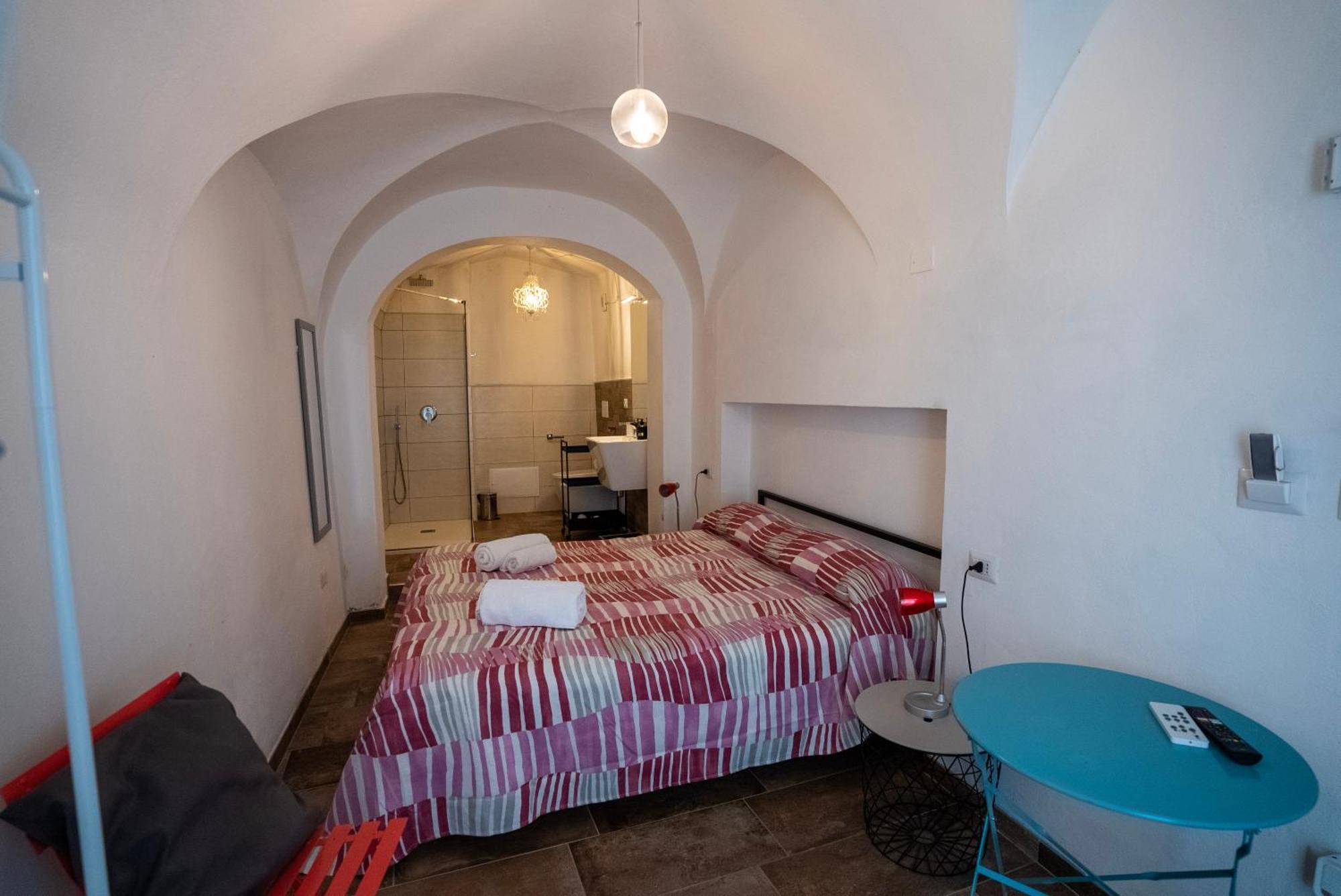 Sardinian Gallery Domus บอซา ภายนอก รูปภาพ