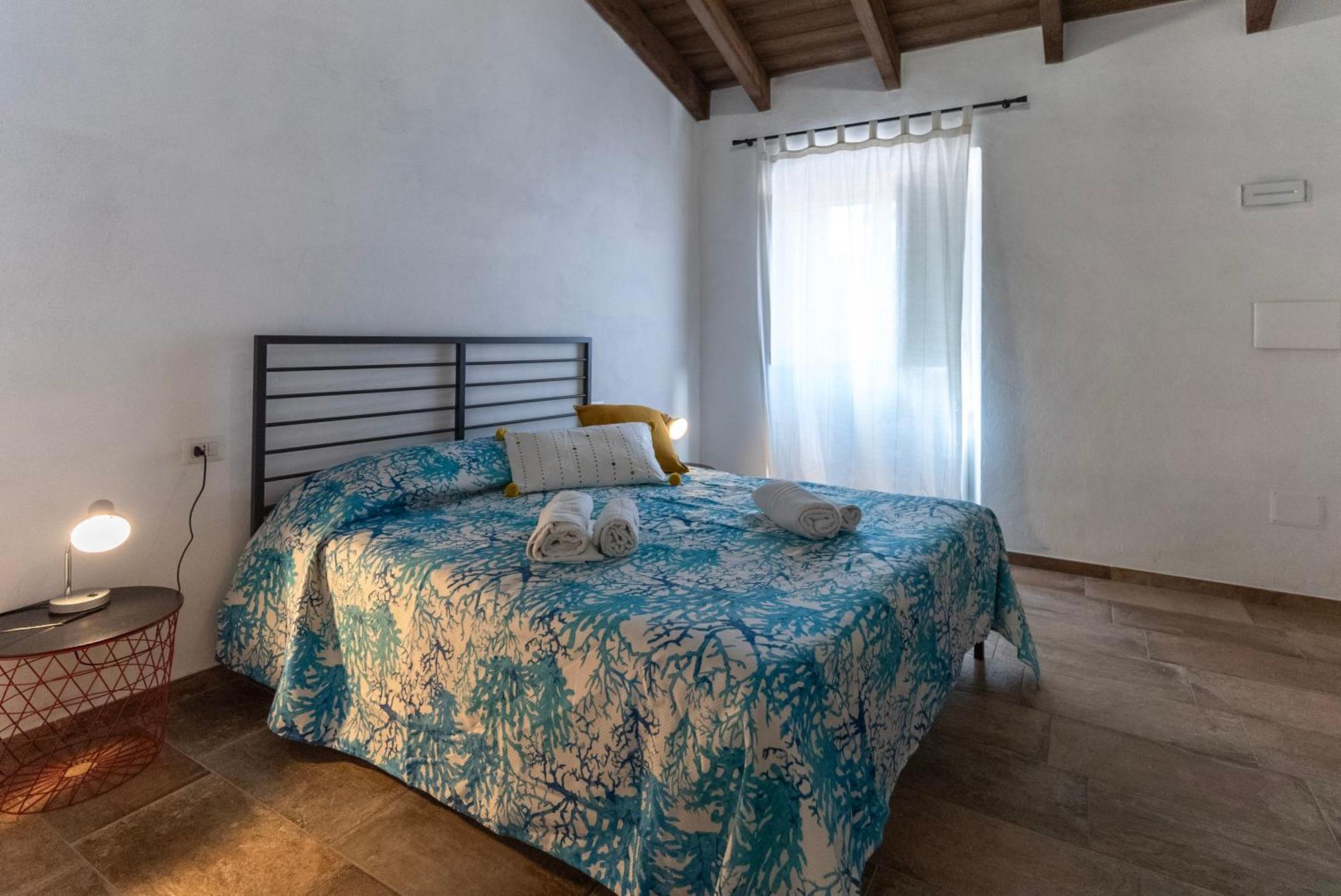 Sardinian Gallery Domus บอซา ภายนอก รูปภาพ